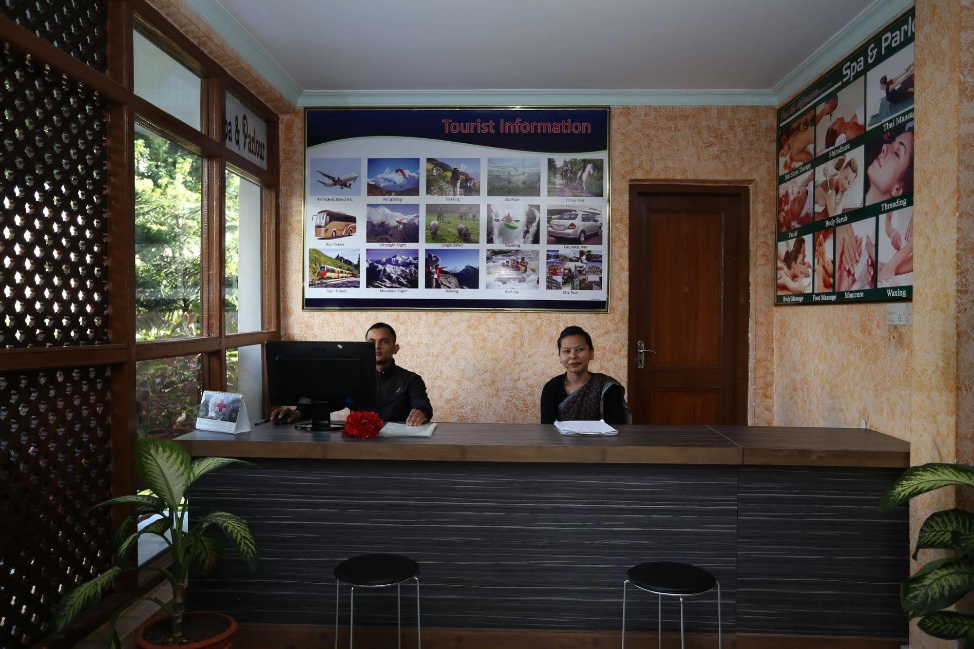 Hotel Peninsula Похара Екстериор снимка
